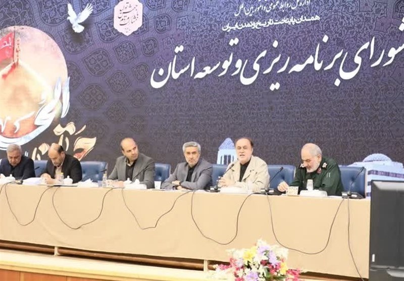 تاکید استاندار همدان بر تکمیل پروژههای نیمهتمام