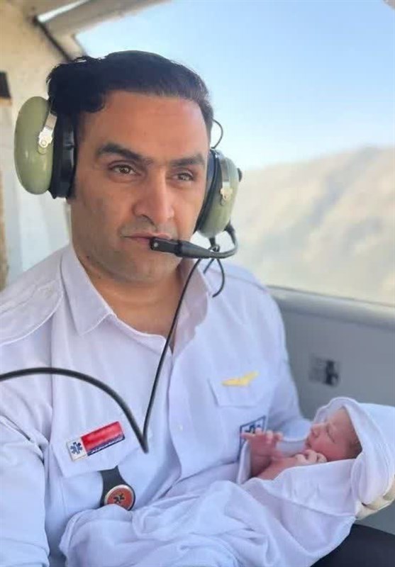 تولد نوزاد عجول در بالگرد اورژانس خرمآباد