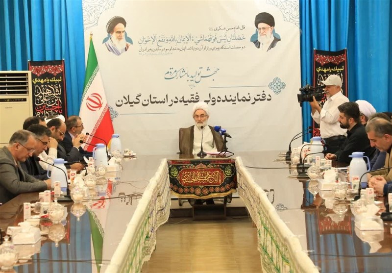 جامعه باتقوا از سختیها به راحتی عبور میکند