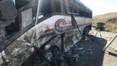 جانباختن ۱۷ و زخمیشدن ۳۴ نفر در واژگونی اتوبوس در افغانستان