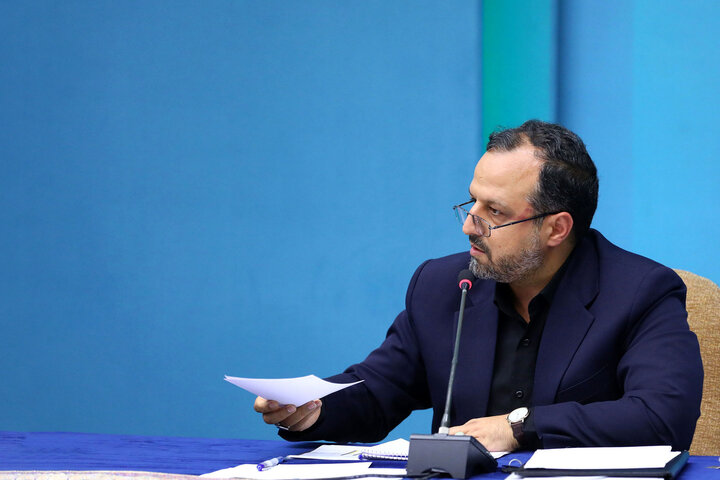 خاندوزی: ۲۷۵ هزار میلیارد تومان سرمایه بانکها افزایش یافت