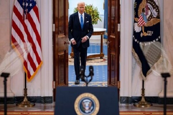 خبری از انصراف نیست/به کارزار انتخاباتی خود ادامه میدهم