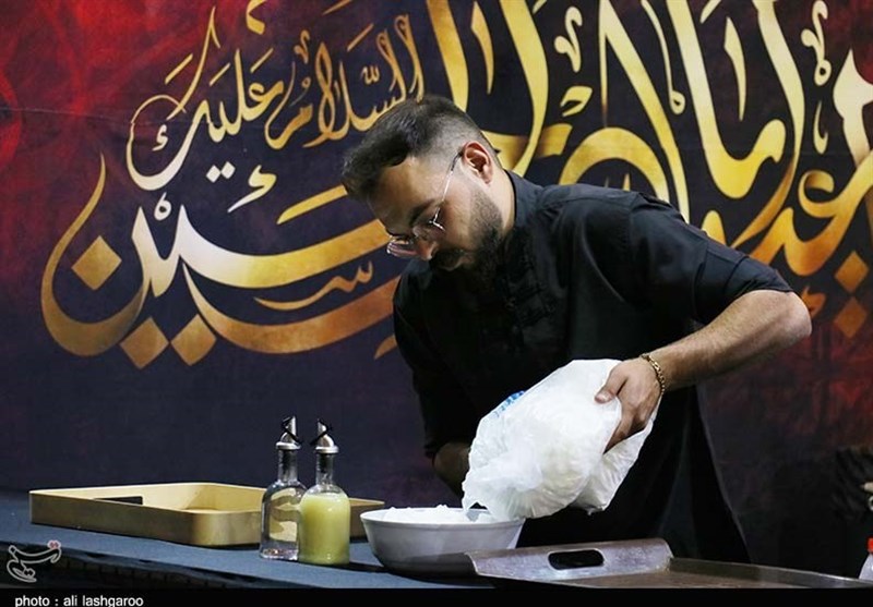 خدمترسانی موکبها به عزاداران حسینی در حرم حضرت معصومه(س)