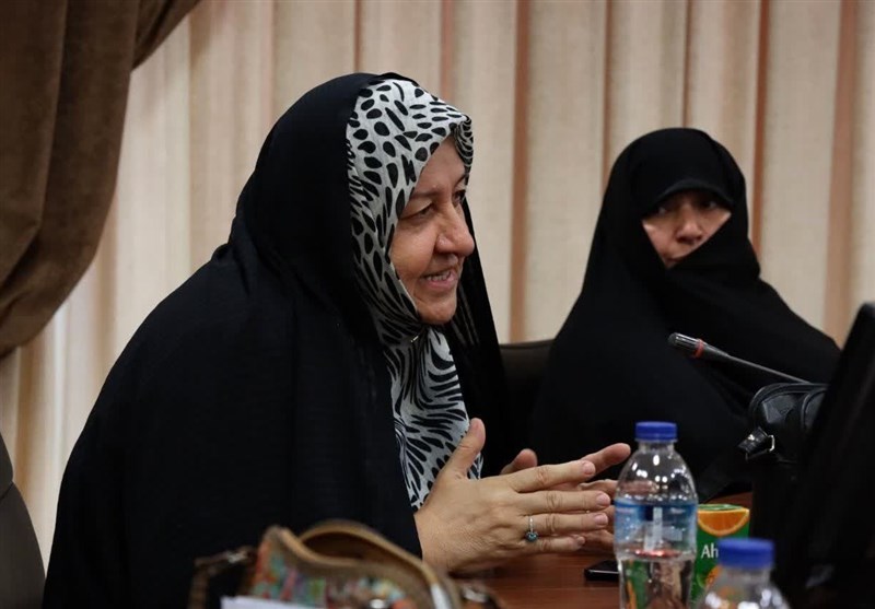 رونمایی پوستر