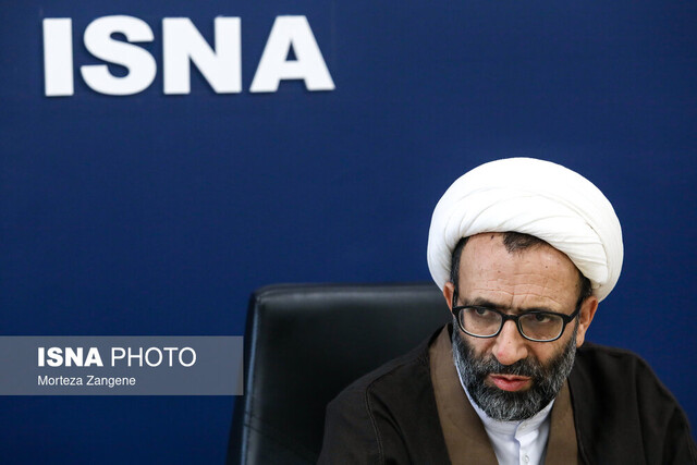 سلیمی: رقابتها تمام شده است/گروهها برای رفع مشکلات انسجام داشته باشند