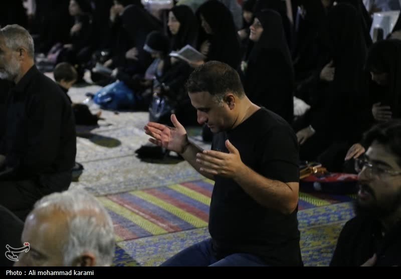 سوگواری اهالی رسانه همدان در جوار شهدای گمنام + تصاویر