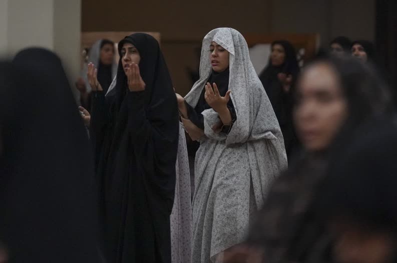 سوگواری عاشقان ثارالله در سومین حرم اهلبیت در تاسوعای حسینی