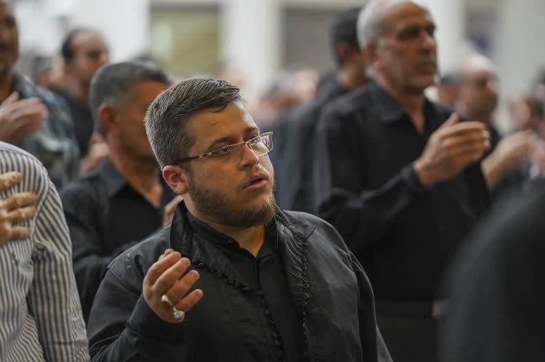 سوگواری عاشقان ثارالله در سومین حرم اهلبیت در تاسوعای حسینی