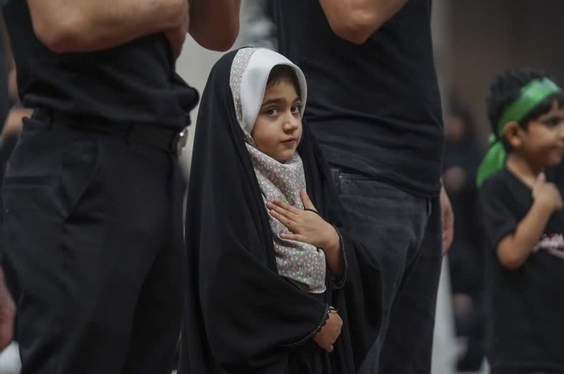 سوگواری عاشقان ثارالله در سومین حرم اهلبیت در تاسوعای حسینی