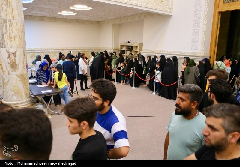 صفهای طولانی اخذ رأی در استان کردستان ادامه دارد