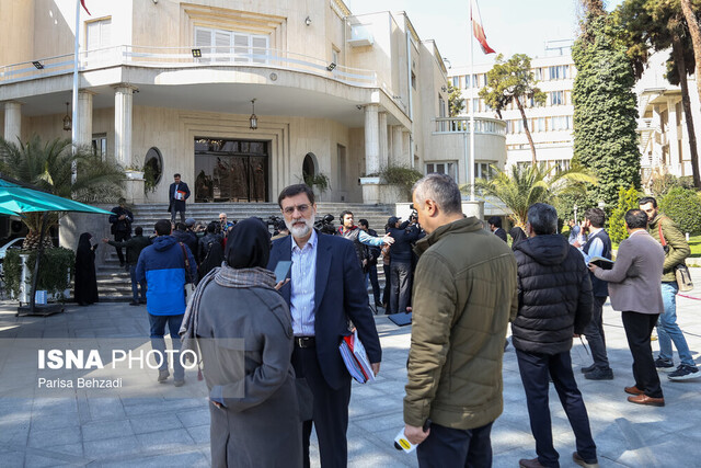 قاضیزادههاشمی در توصیه به رئیسجمهور آینده: تحت اوامر رهبری خاکسار مردم باشید