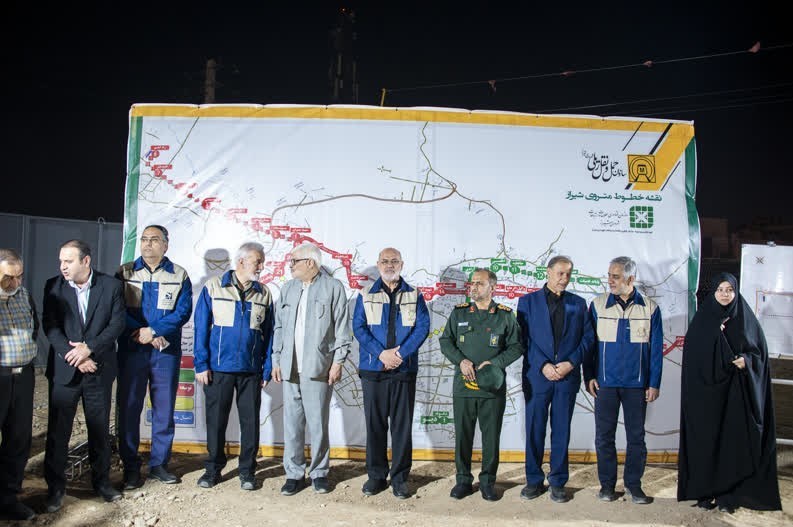 قطار شهری شیراز تابستان آینده به ایستگاه سعدیه میرسد