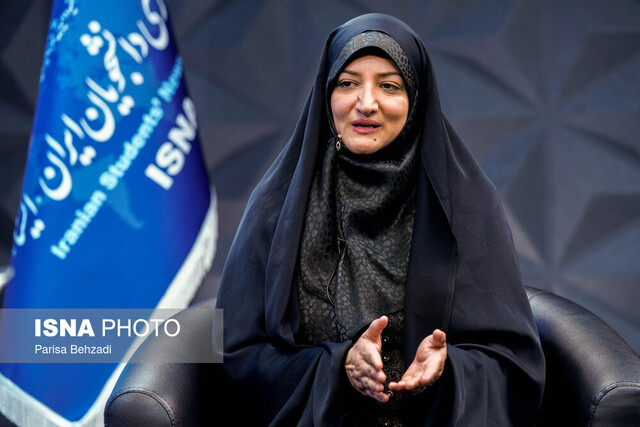 لیلا وصالی: شنیدن «اعدام کنید» از یک کاندیدا برای مردم جالب نیست/برنامههای جلیلی را اجراییتر میدانم