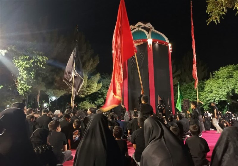 مراسم شام غریبان در گلزار شهدای بیرجند برگزار شد +عکس