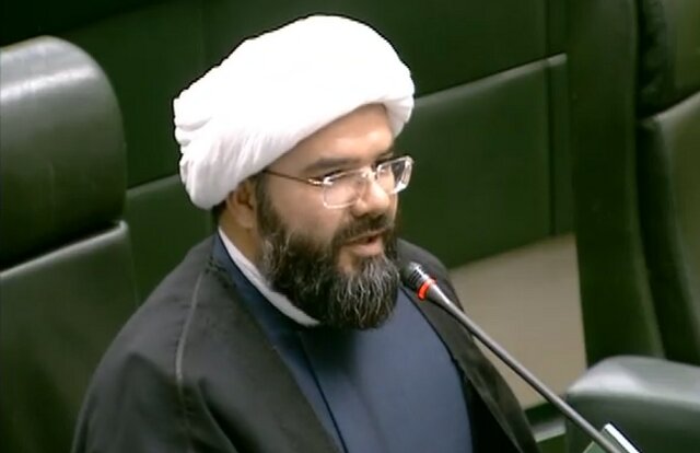 نیک بین: اعضای دولت به زلزلهزدگان کاشمر توجه کنند