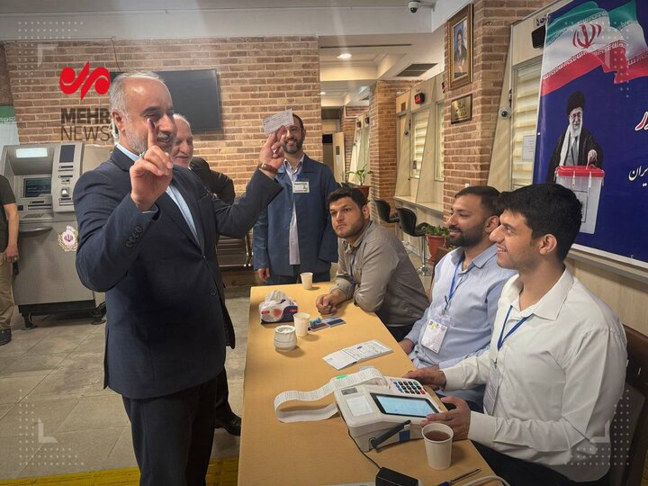 هر رای مردم رای به اقتدار جمهوری اسلامی است