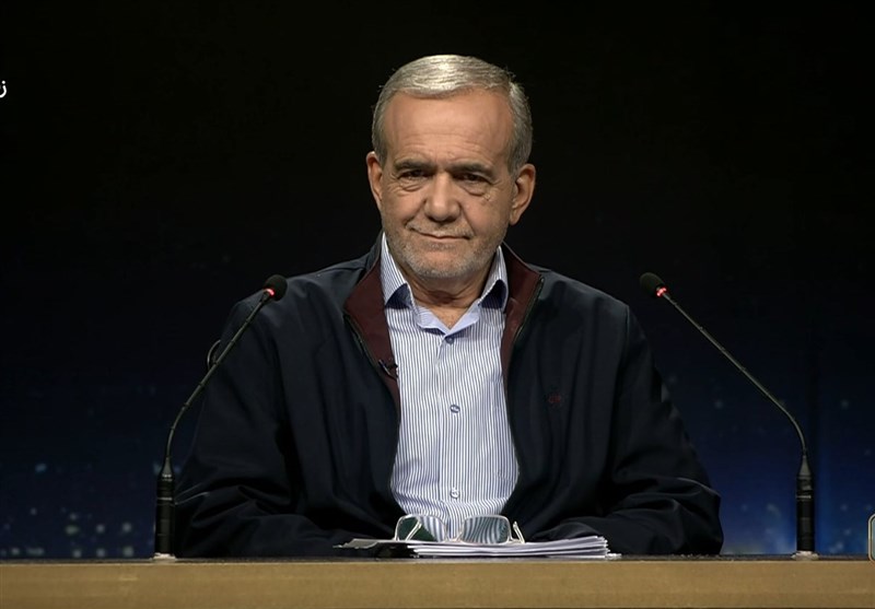 پزشکیان در مناظره: بدون رضایت مردم بنزین را گران نمیکنیم