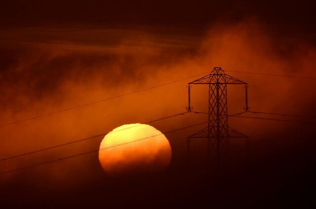 گرما امان شبکههای برق دنیا را برید