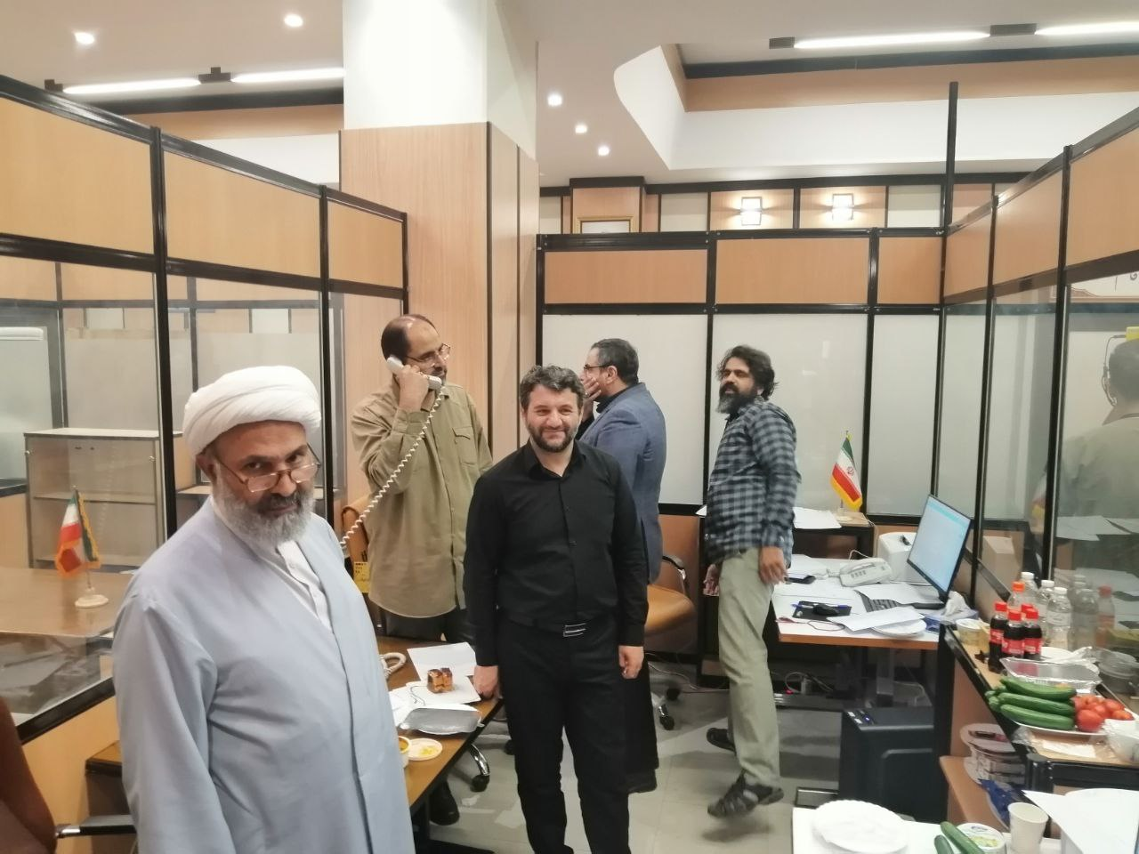 گفتوگوی خبرنگاران با نمایندگان دو نامزد انتخاباتی