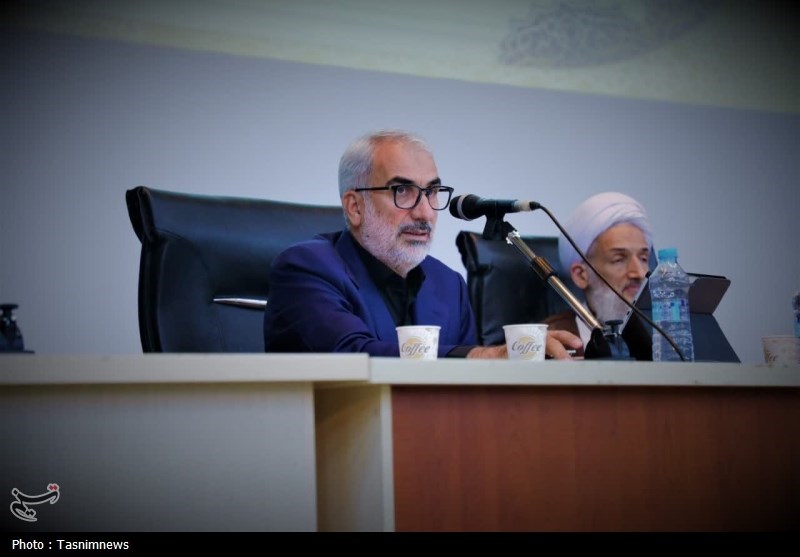 یکی از ویژگیهای حکمرانی امام علی(ع) نقدپذیری ایشان بود