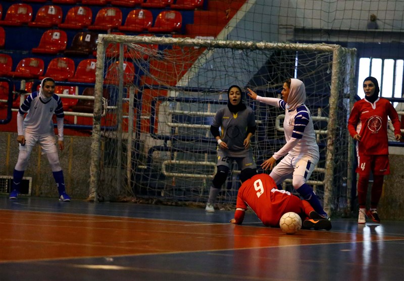 اصفهان قهرمان فوتسال زنان کارگری کشور در نطنز شد