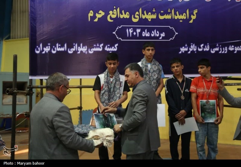باقرشهر قهرمان روز نخست کشتی رقابتهای پهلوانی استان تهران