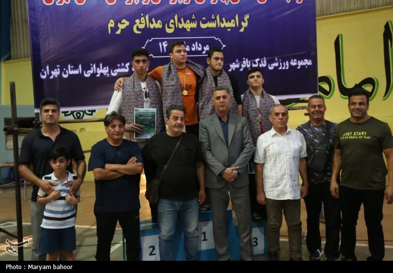 باقرشهر قهرمان روز نخست کشتی رقابتهای پهلوانی استان تهران