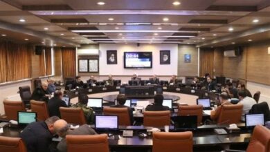 شهردار همدان به کار خود ادامه میدهد