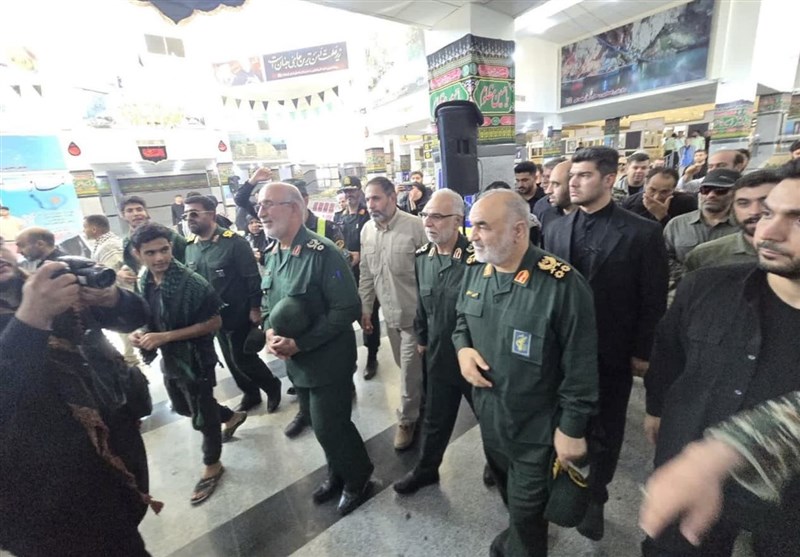 فرمانده کل سپاه به مرز خسروی رفت/ دیدار با زائران+فیلم