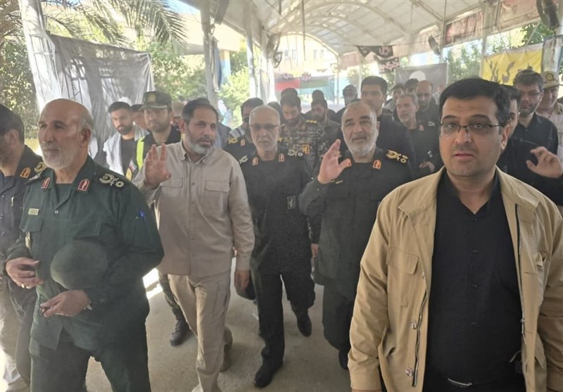 فرمانده کل سپاه به مرز خسروی رفت/ دیدار با زائران+فیلم