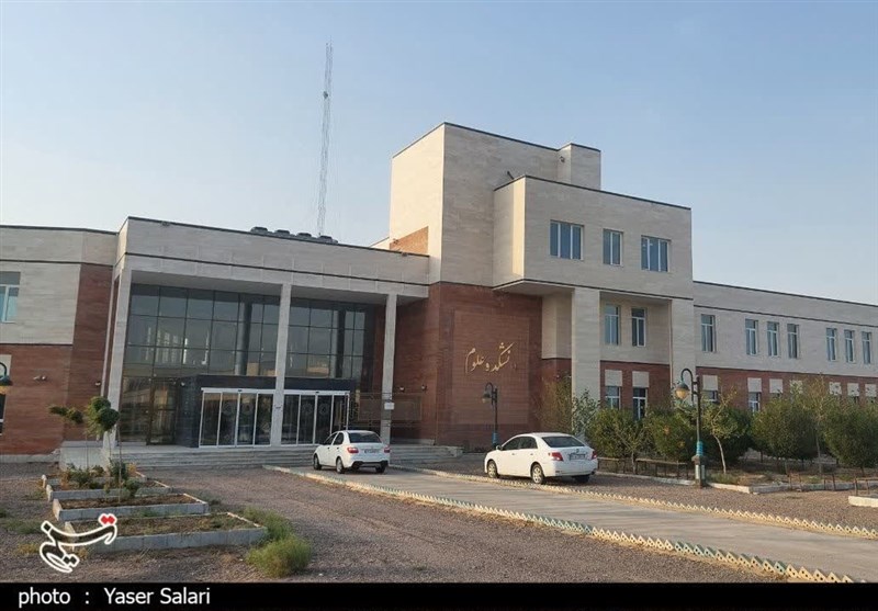 مجتمع آموزش عالی گناباد میتواند به دانشگاه ارتقا یابد