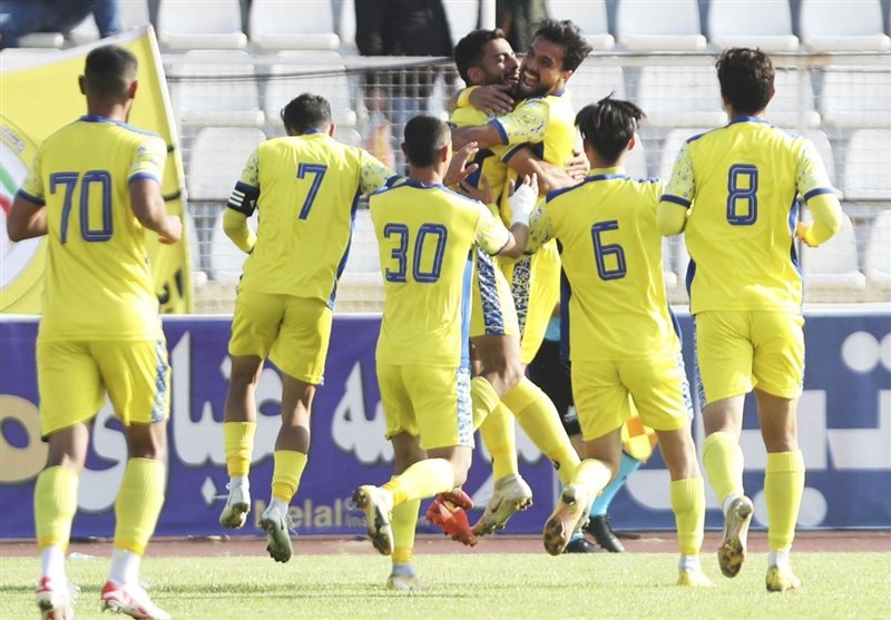 مدیرعامل باشگاه فجر: نمیتوانیم با تیمهای صنعتی رقابت کنیم