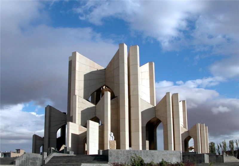 مقبرةالشعرای تبریز تا روز شعر و ادب فارسی به سامان میرسد؟