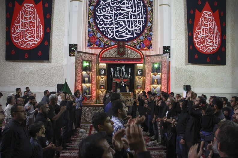 پیادهروی جاماندگان اربعین در فارس/ به تو از دور سلام ...