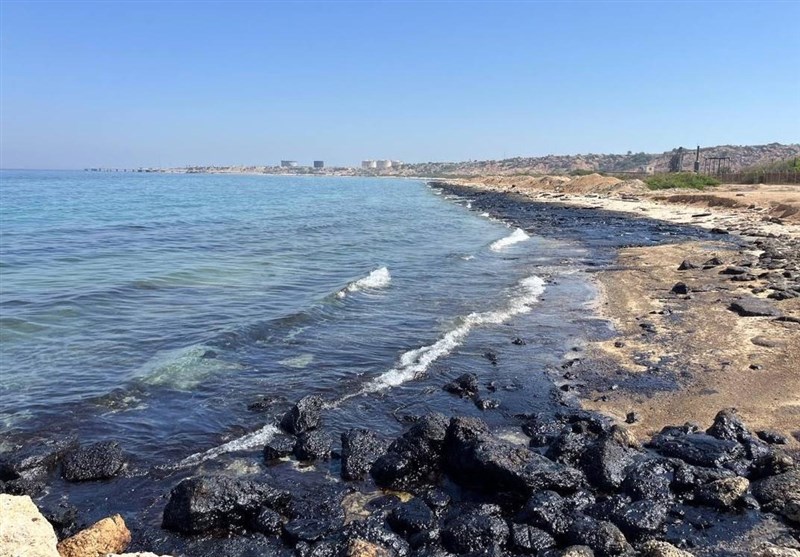 پیگیری آلودگی نفتی در سواحل خلیج فارس خارگ