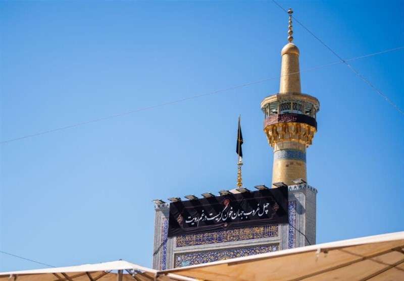 کتیبه ایوان طلا حرم مطهر رضوی تعویض شد + تصاویر