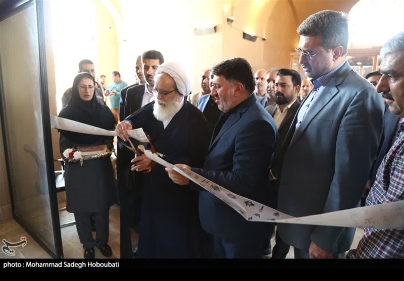 گشایش نمایشگاه