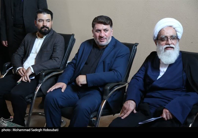 گشایش نمایشگاه