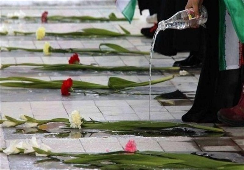 گلایه خانواده شهدا از کُندی پروژه بهسازی گلزار شهدای هرمز