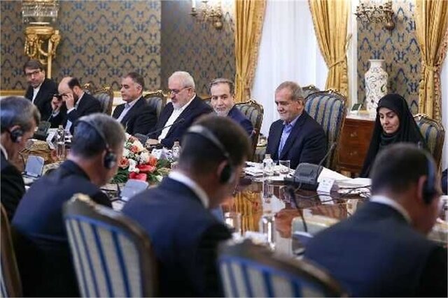 یادداشت تفاهم خواهر خواندگی بندر امیرآباد ایران با بندر ترکمنباشی ترکمنستان امضا شد