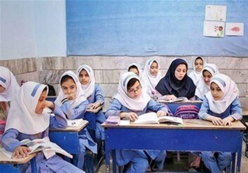 2 درصد از دانشآموزان قمی هنوز برای کتاب ثبتنام نکردهاند