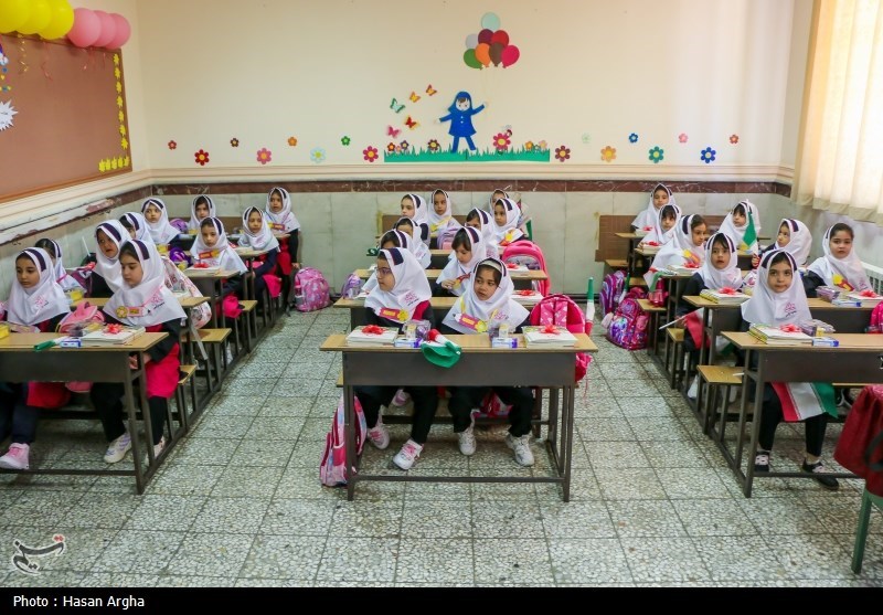 20 هزار کلاس اولی در زنجان به مدرسه رفتند+ عکس