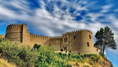 ارزیابان یونسکو در لرستان/ قلعۀ فلکالافلاک تعطیل شد