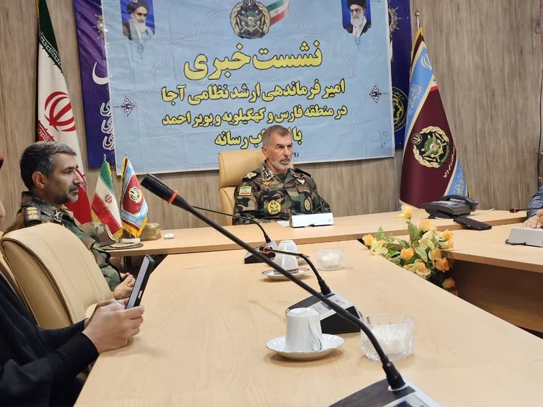 برگزاری 30 برنامه شاخص هفته دفاع مقدس آجا در فارس