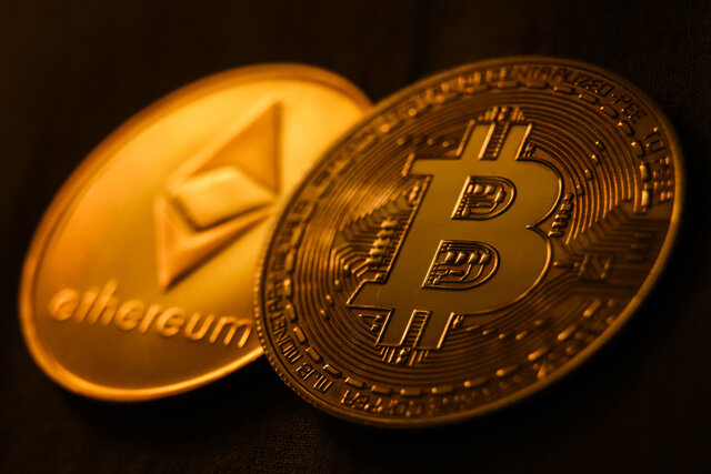 بیتکوین یا اتریوم، کدام پیشتاز است؟