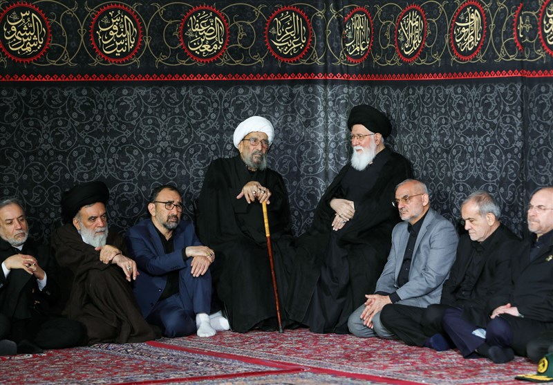 تصاویر خطبهخوانی شب شهادت امام رضا(ع) در بارگاه منور رضوی