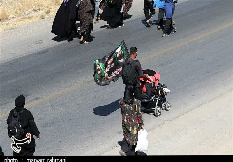 حالوهوای زائران پیاده در چندکیلومتری مشهدالرضا + عکس