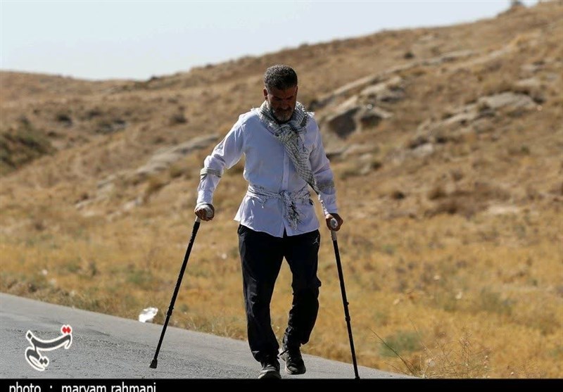 حالوهوای زائران پیاده در چندکیلومتری مشهدالرضا + عکس