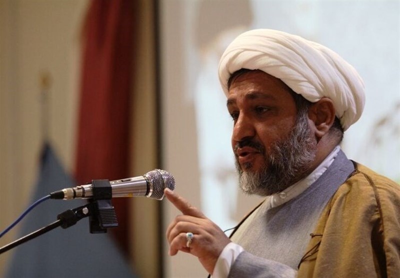 حراست از فرهنگ دفاع مقدس لازم است