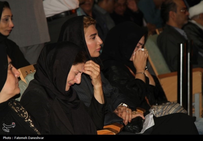 خداحافظی با شاعر دریا استاد